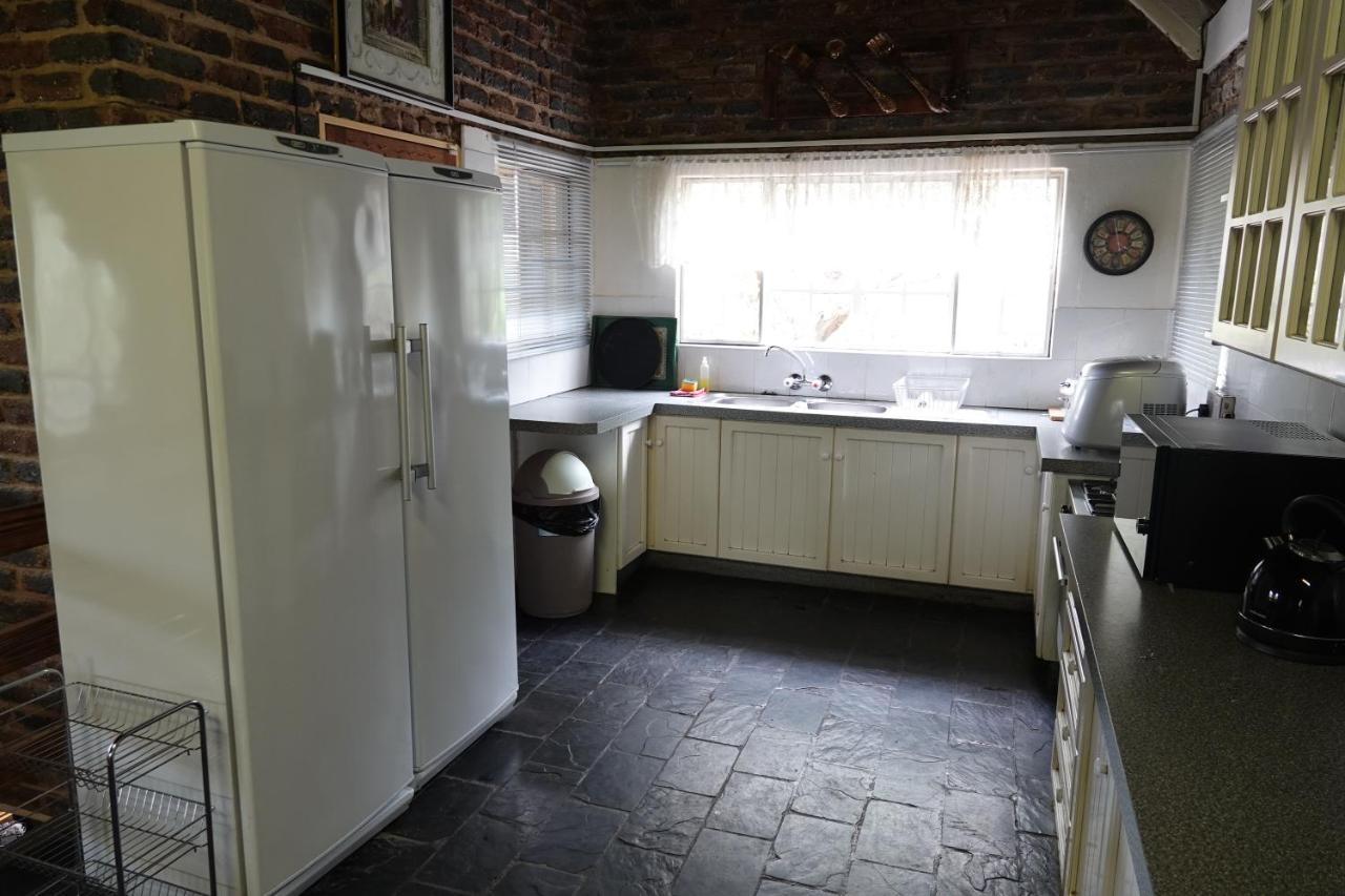 Вілла Marloth Park Hippo House Екстер'єр фото